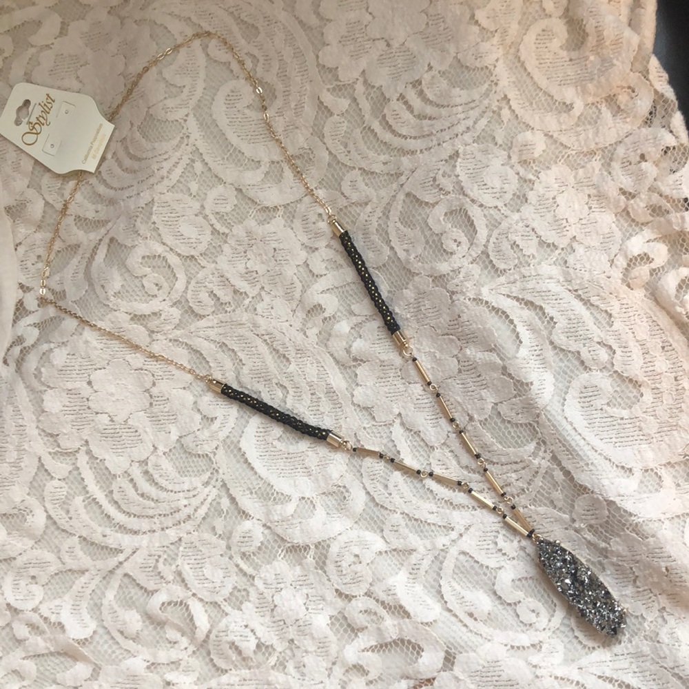 NWT!! ☄️ Crystal gem necklace